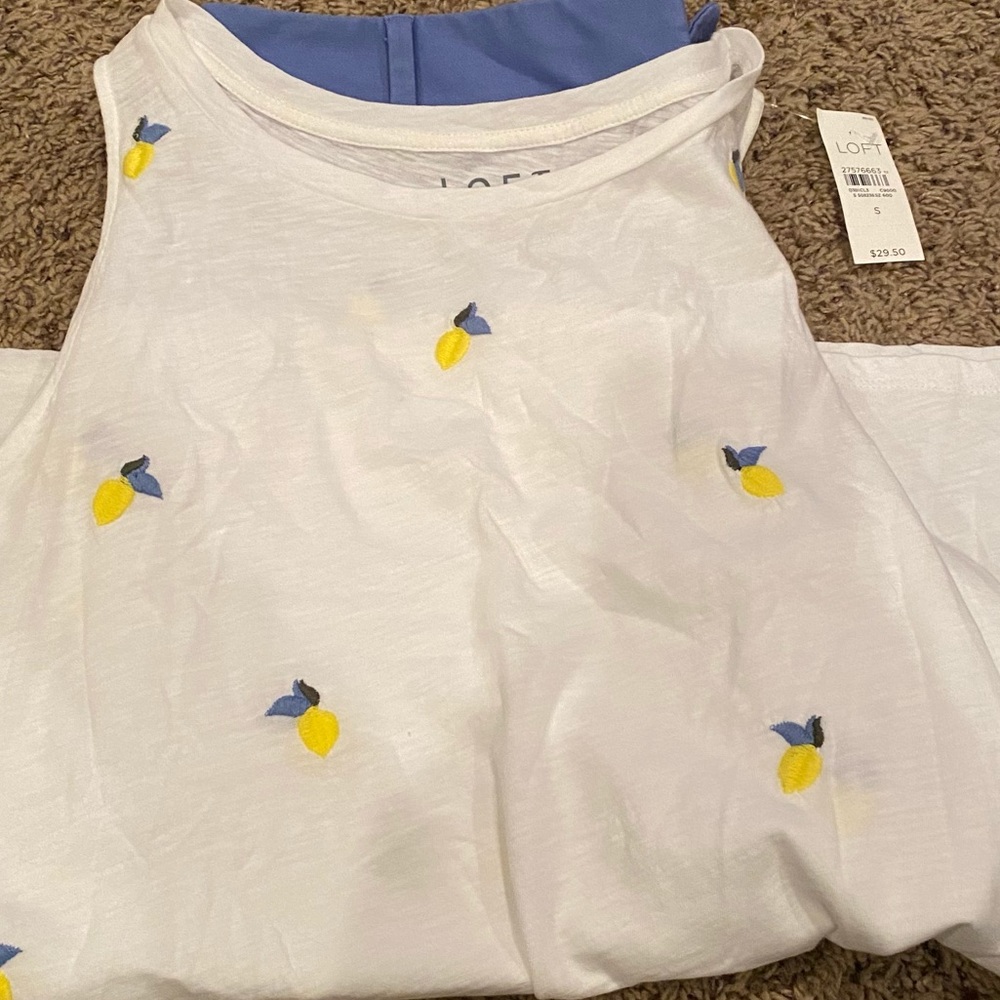 NWT LOFT by Ann Taylor, sleeveless T, size small